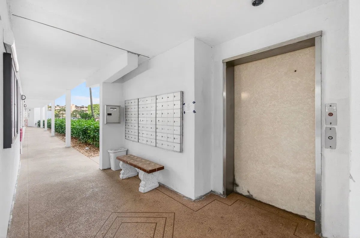 Residence photo 58