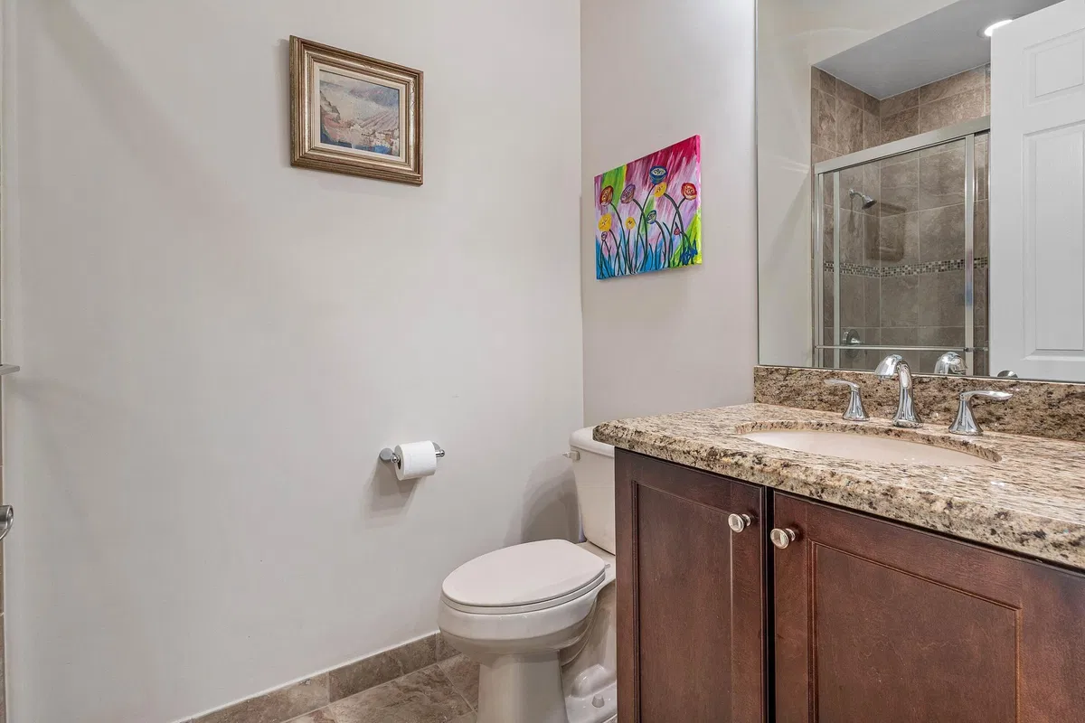 Residence photo 34