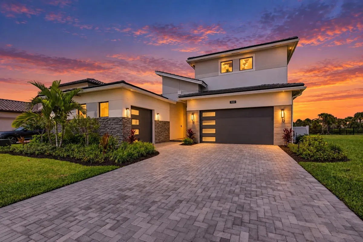 Avenir Residence