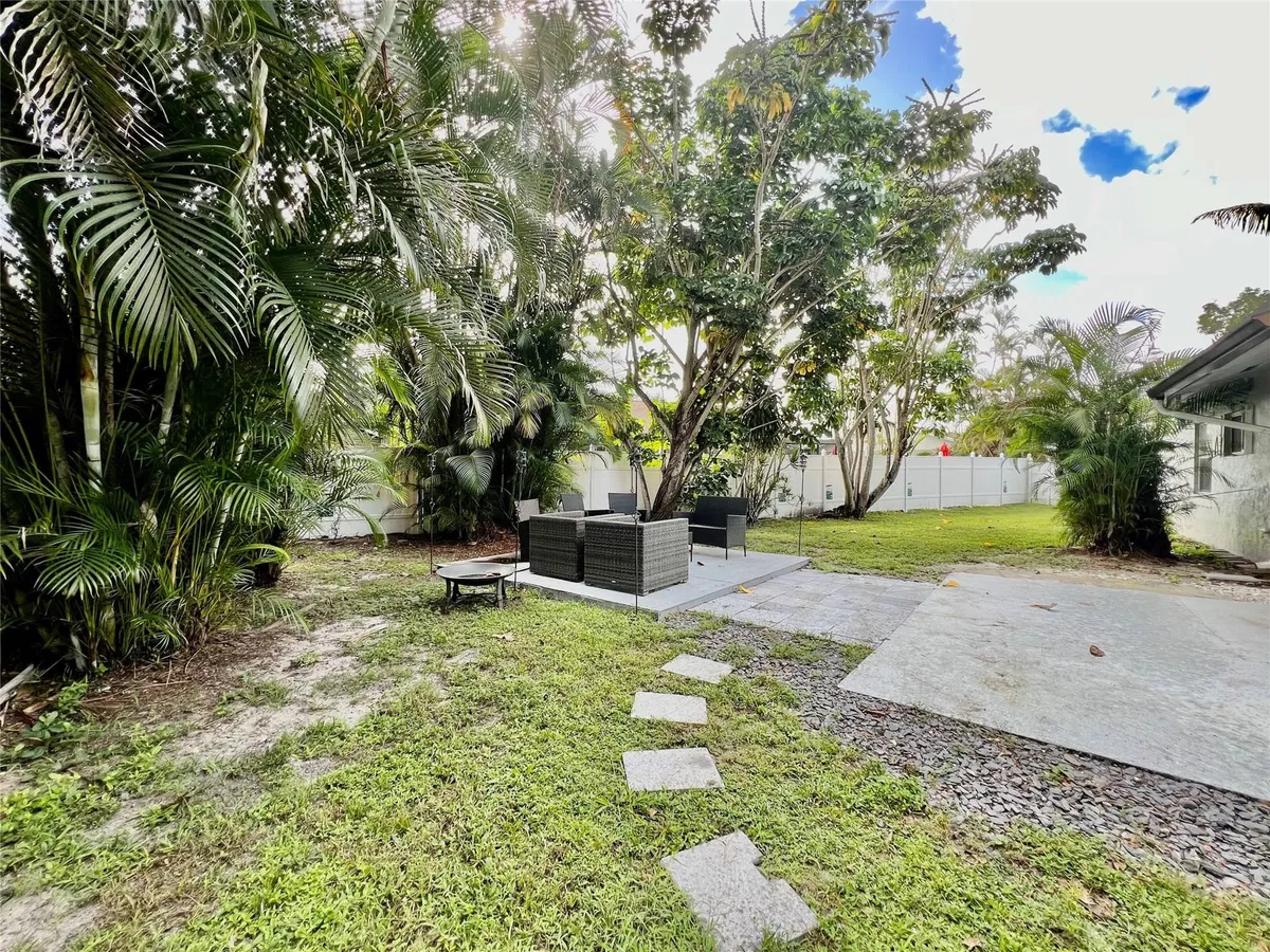 Residence photo 10