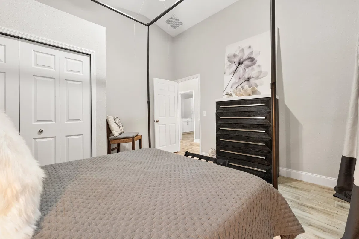 Residence photo 31