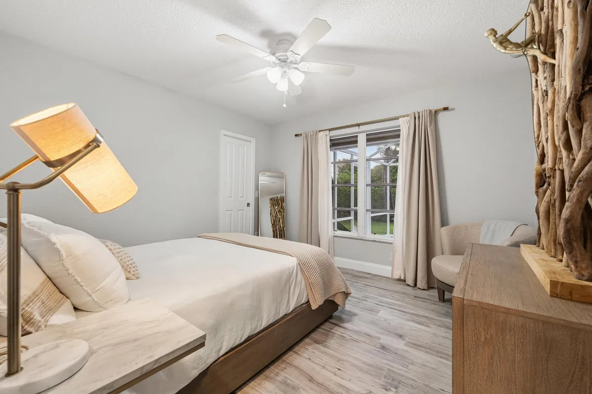 Residence photo 34