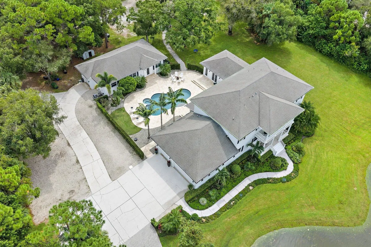 Residence photo 7