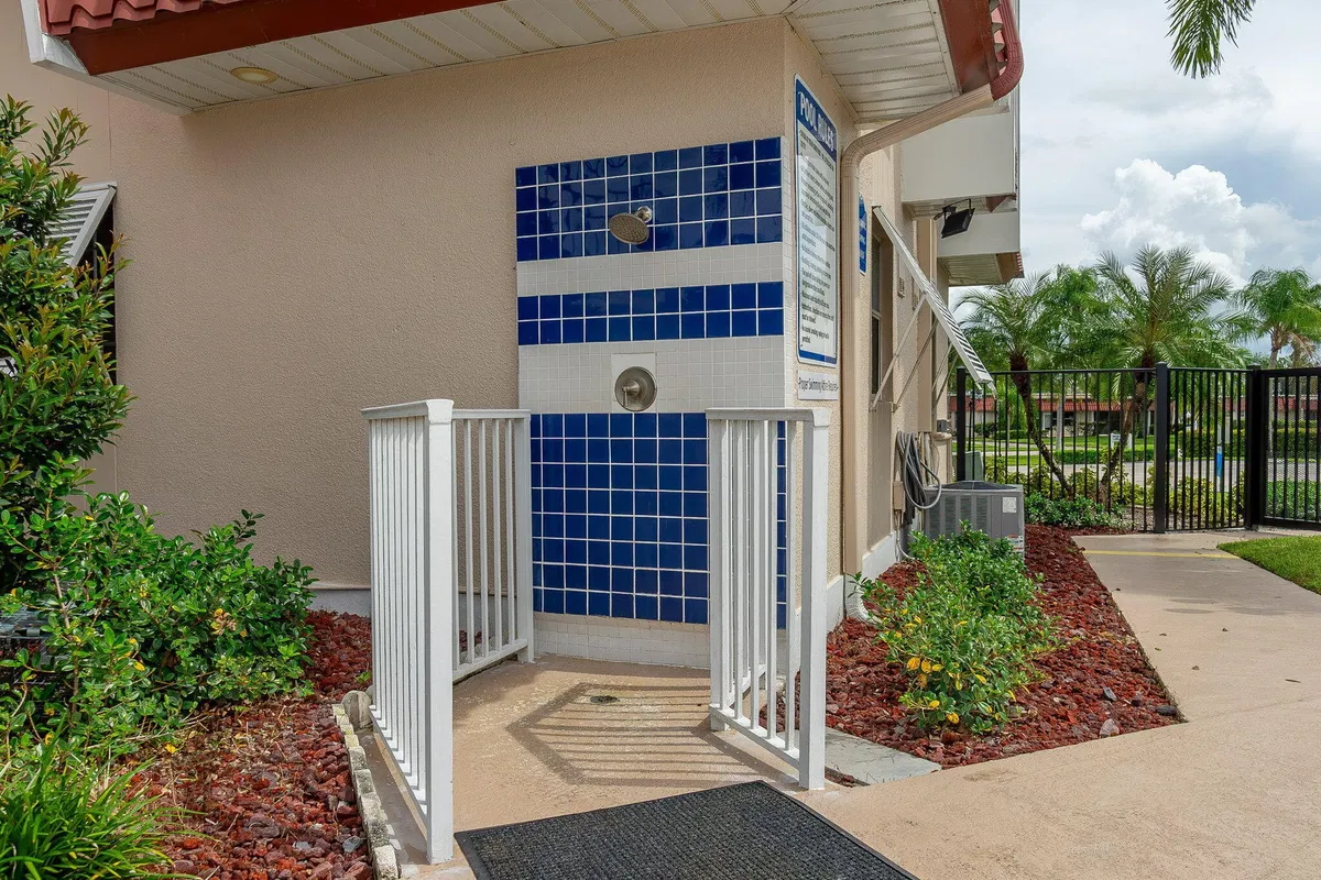 Residence photo 37
