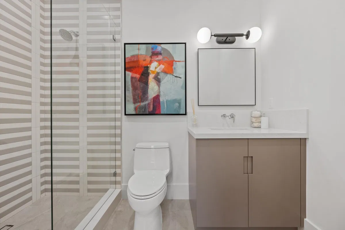 Residence photo 52