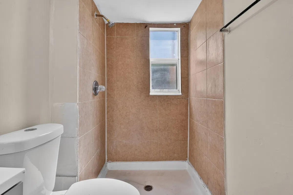  Residence photo 19