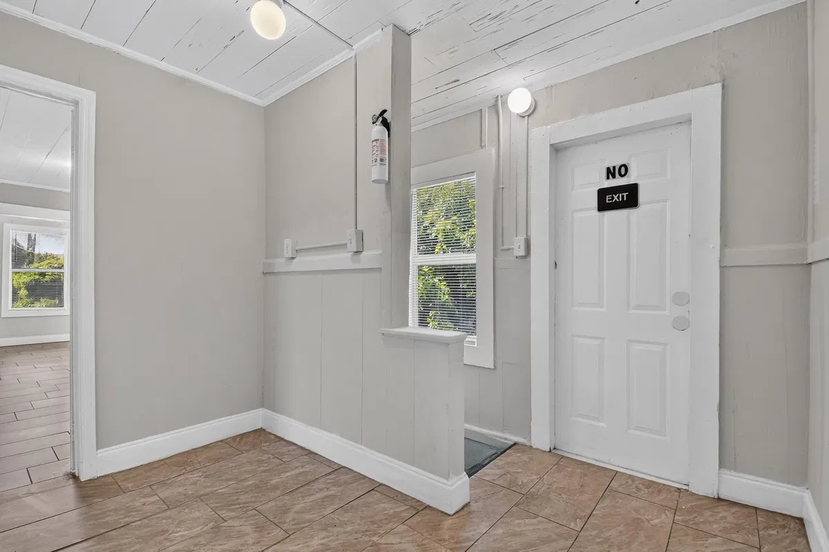  Residence photo 22