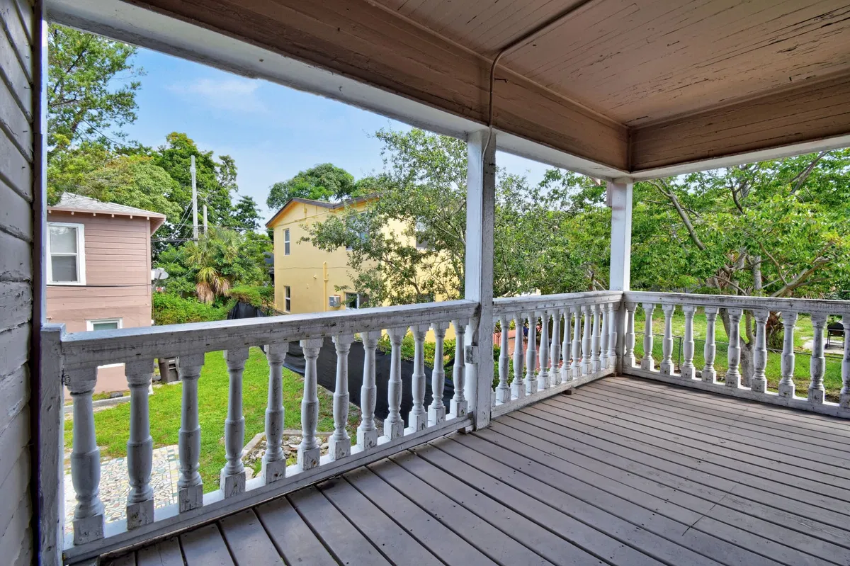  Residence photo 31