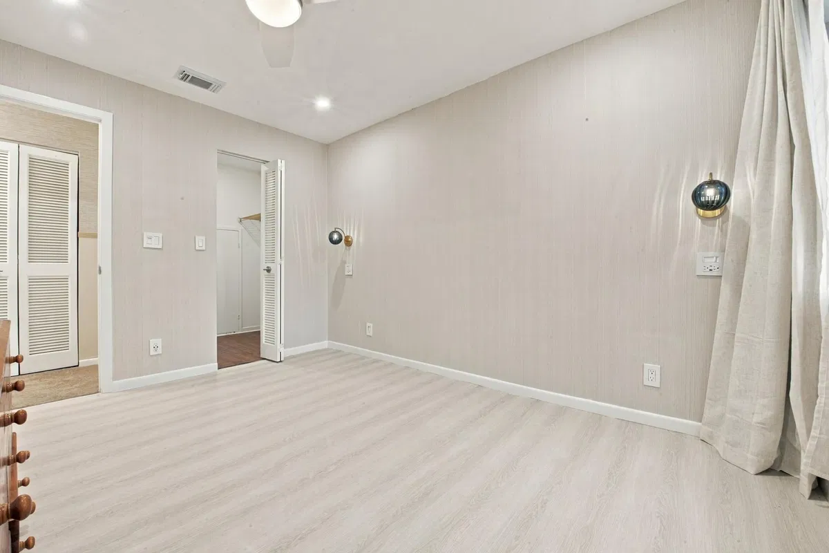 Unit Apt 6 photo 19