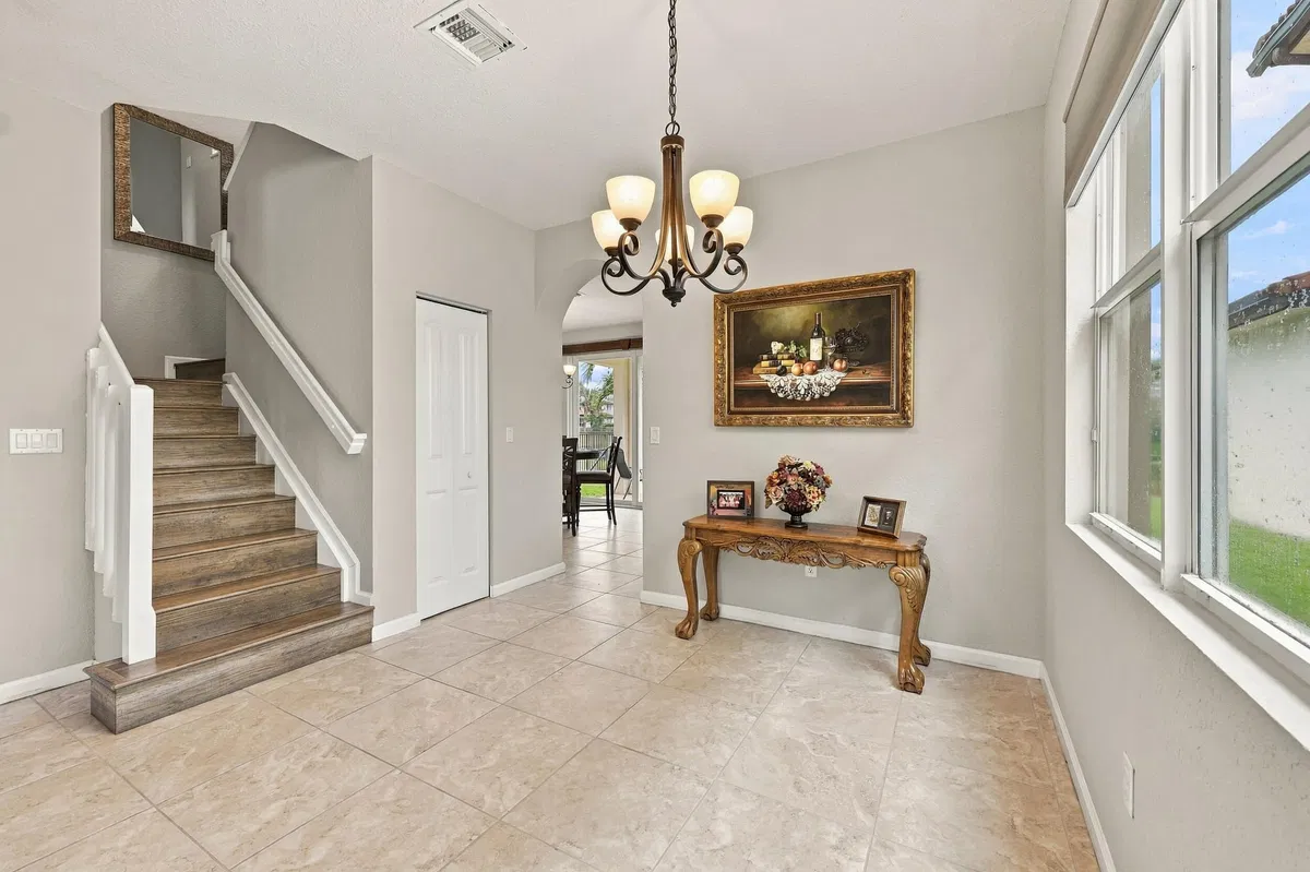  Residence photo 19