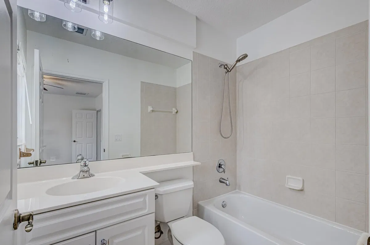Residence photo 19