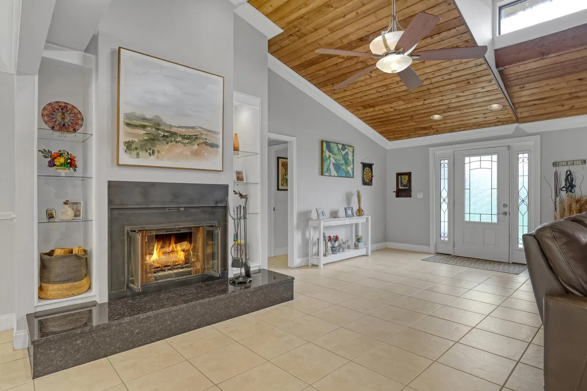  Residence photo 7