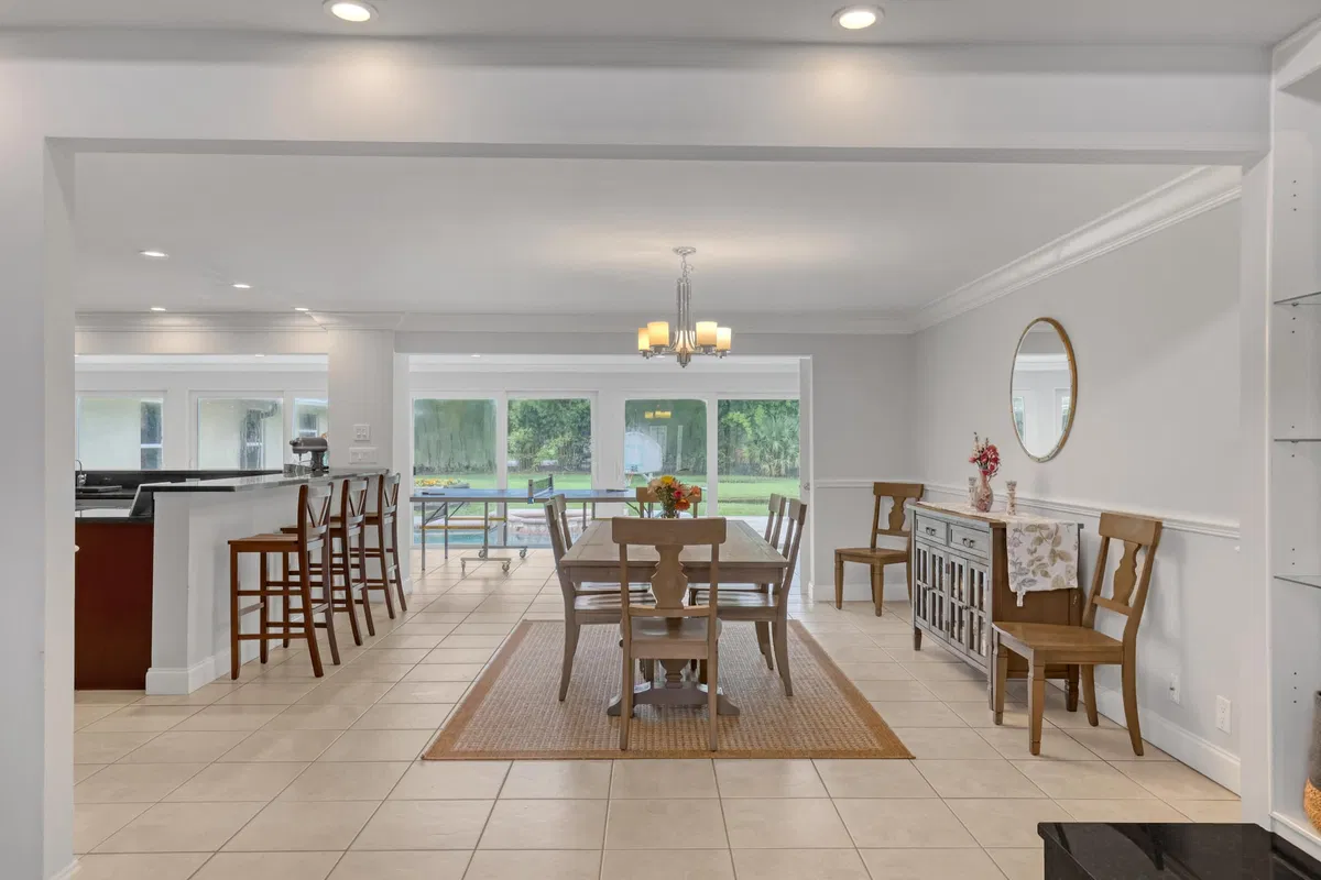  Residence photo 10