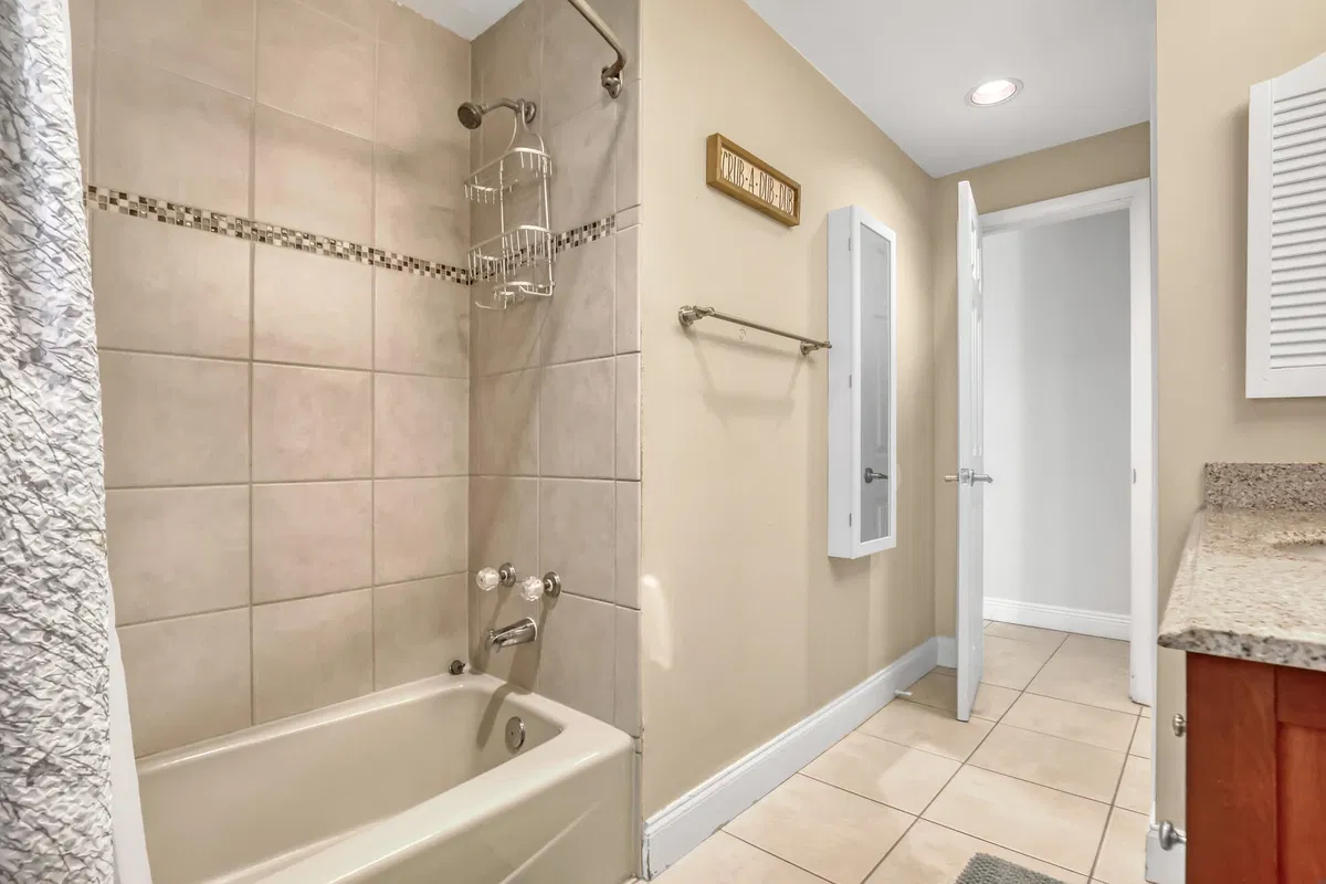  Residence photo 37