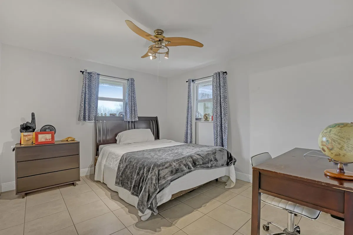  Residence photo 40