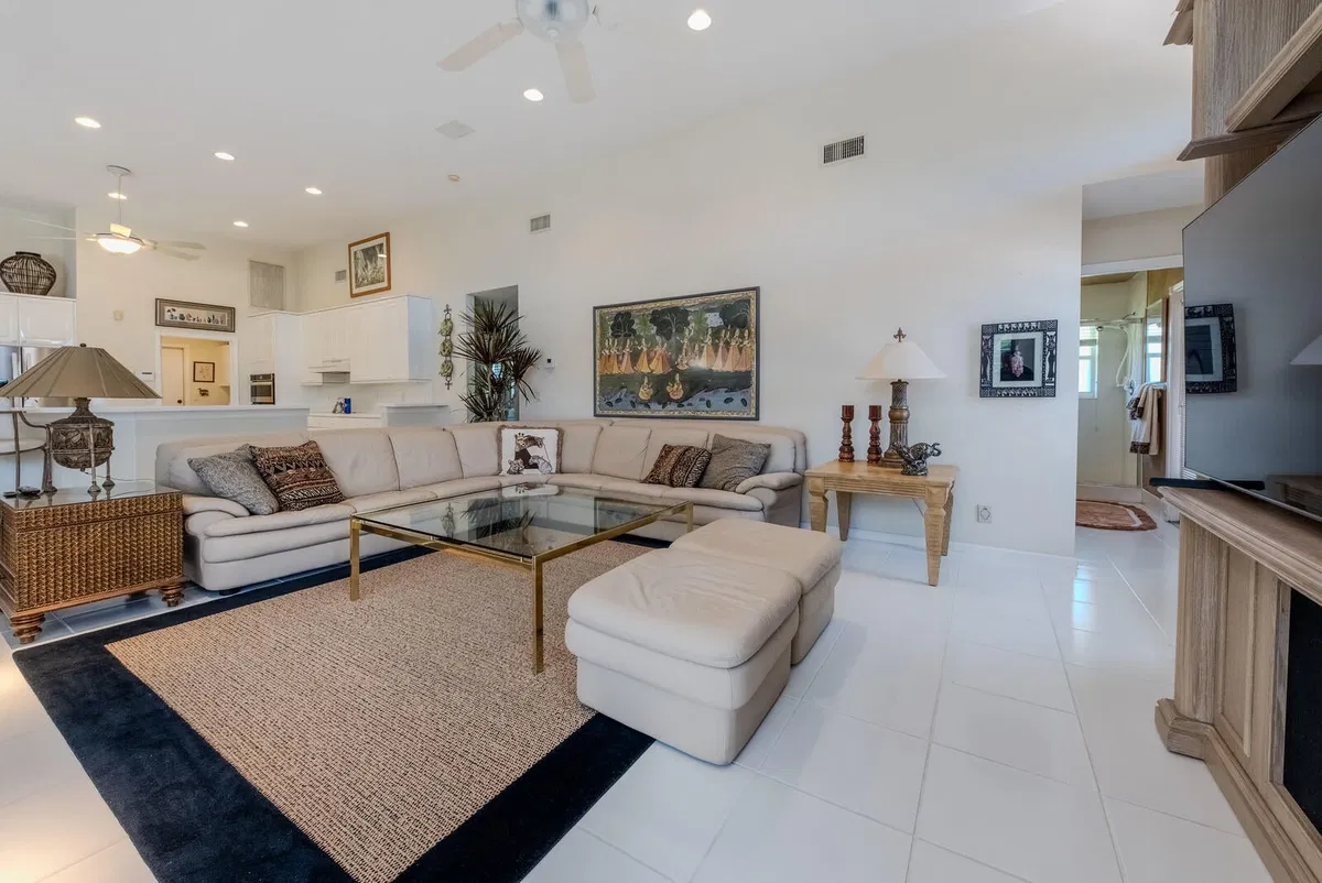 Boca Isles Residence photo 13