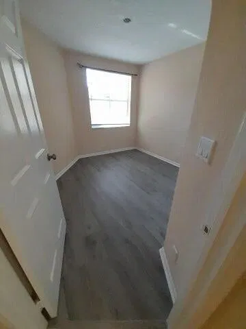 Unit 1402 photo 7