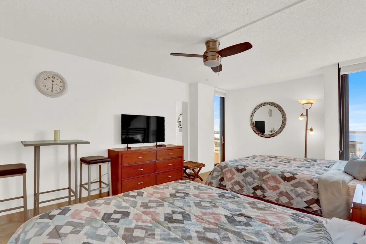 Water Glades Unit 12B photo 25