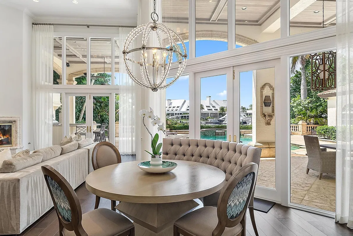 Admirals Cove Residence photo 10