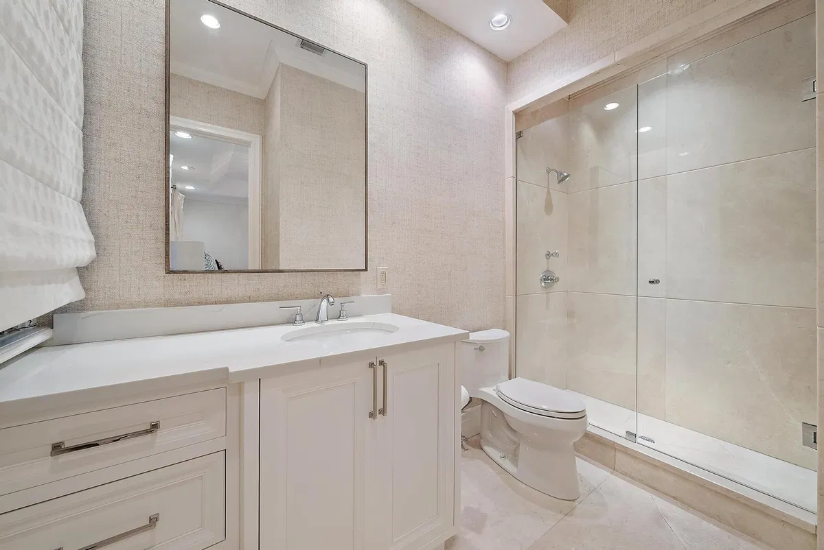 Admirals Cove Residence photo 25