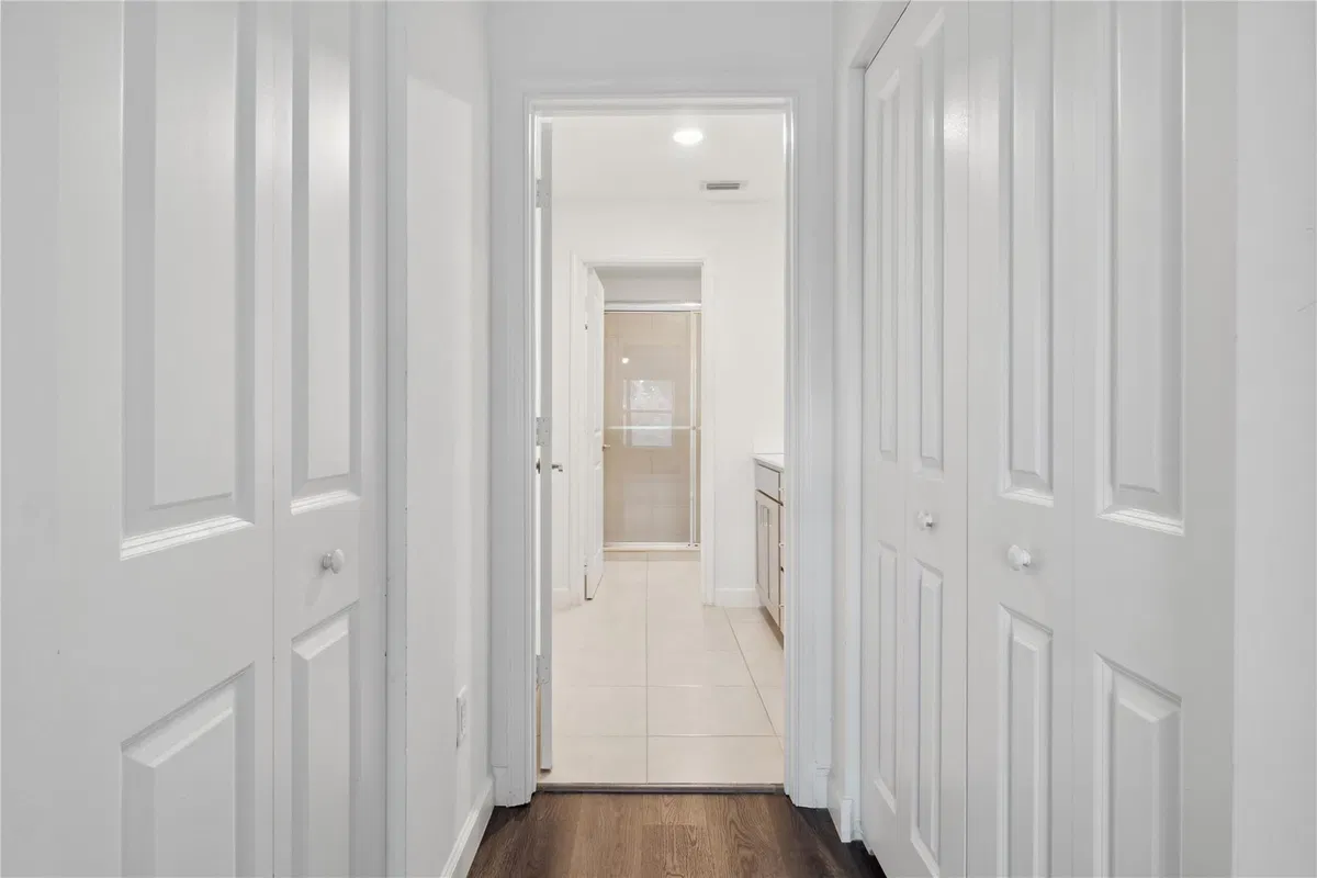  Residence photo 22