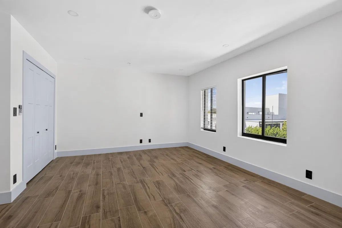 Downtown West Palm Beach Unit 16 photo 4
