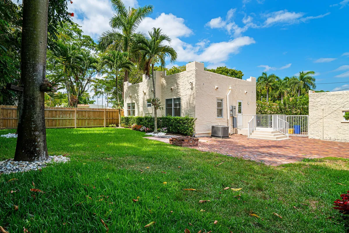 Flamingo Park Residence