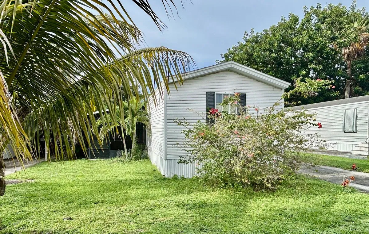  Residence photo 19