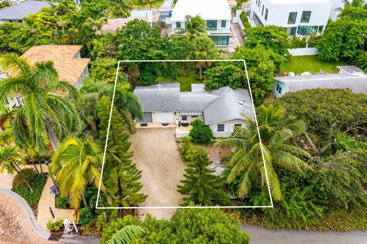 Palm Trail Delray Beach Residence