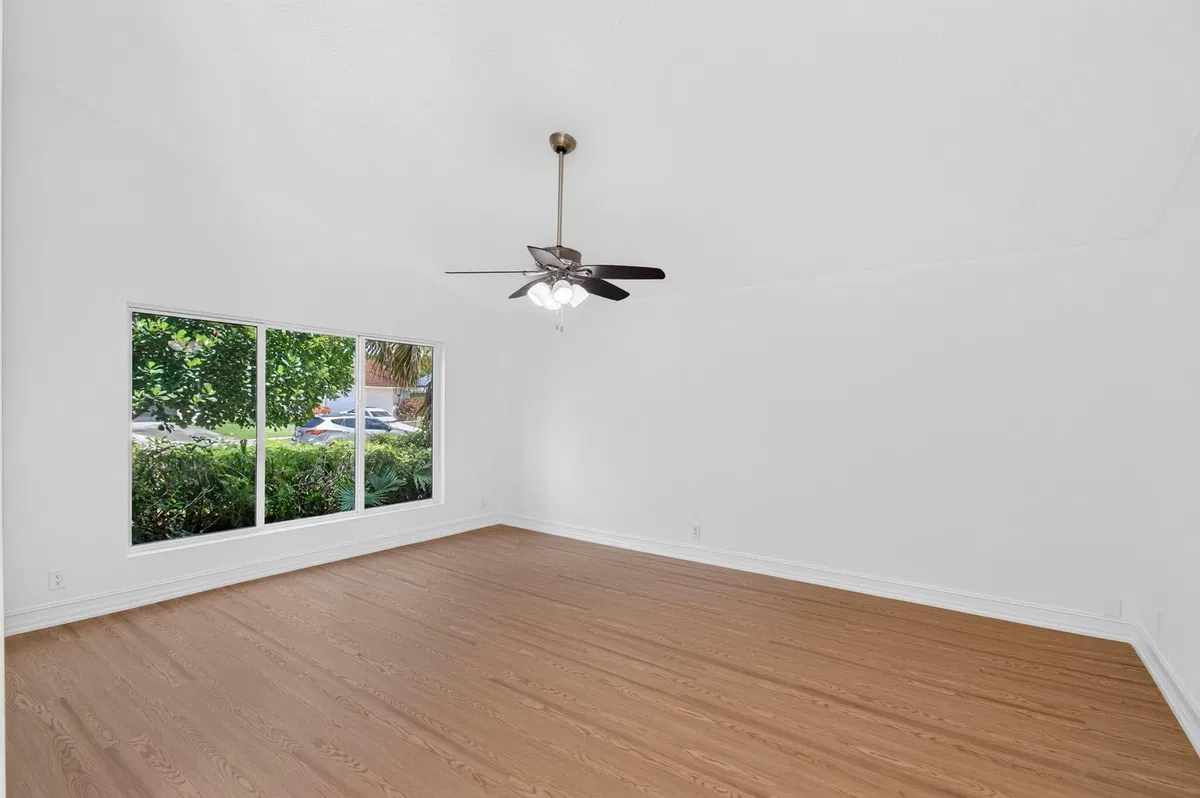  Residence photo 10