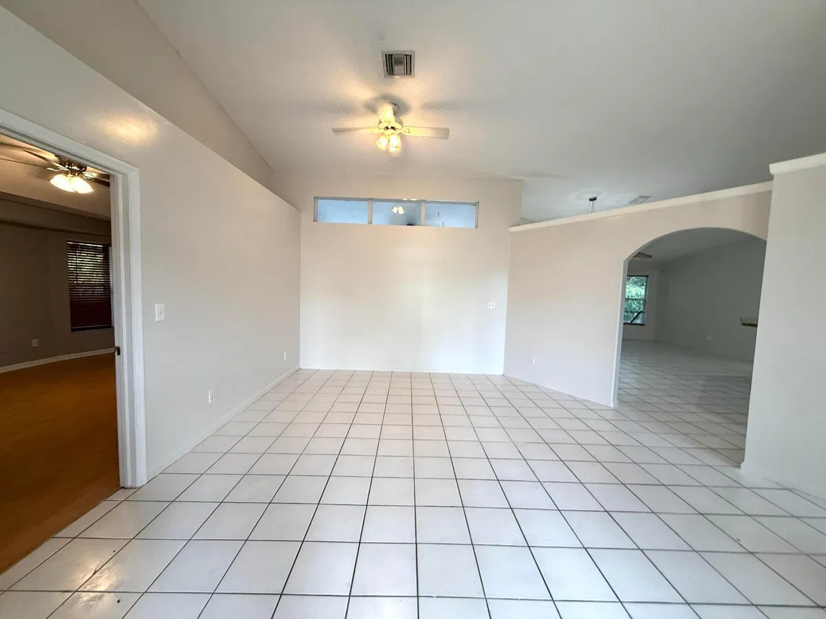 Residence photo 10