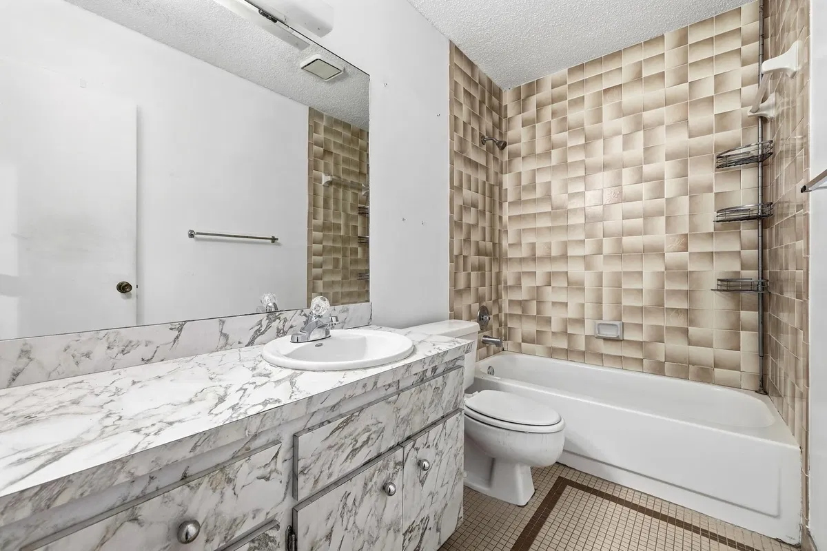  Residence photo 10
