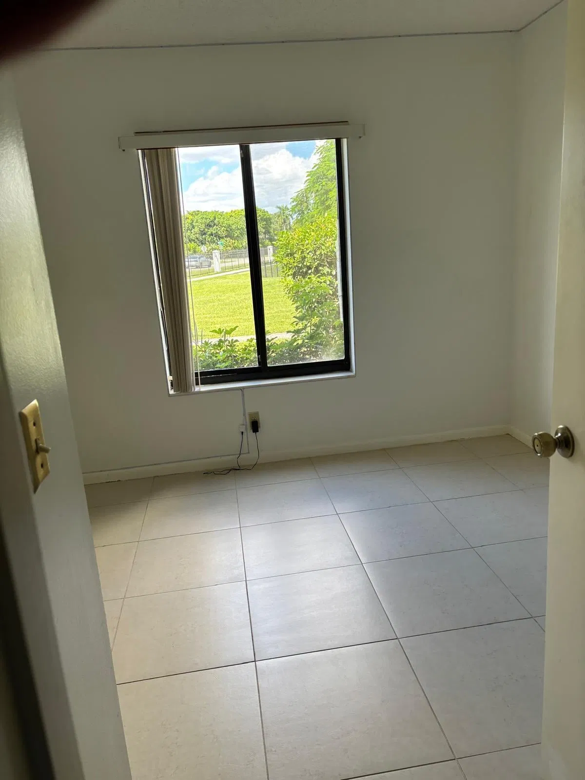  Unit E1 photo 13
