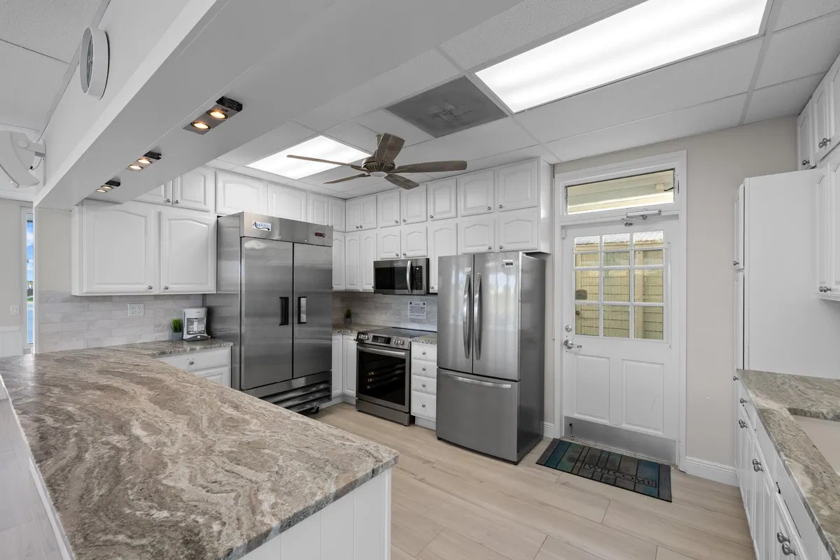  Residence photo 19