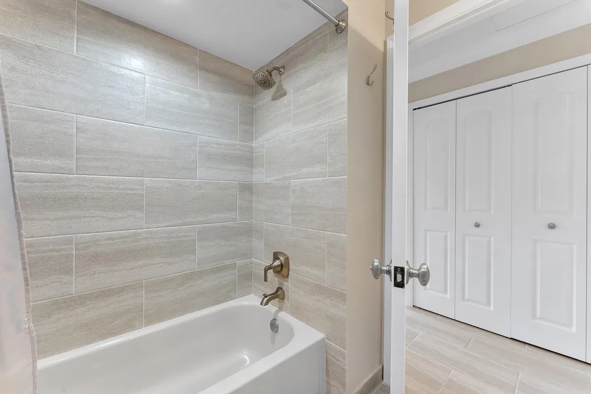  Residence photo 52