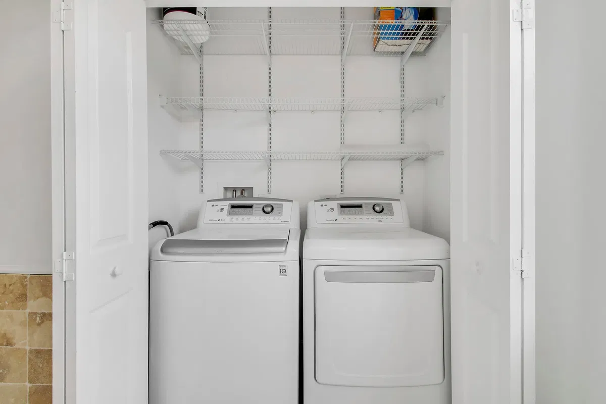 Residence photo 25