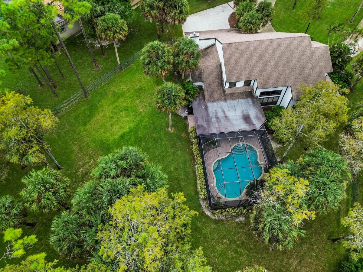 Residence photo 4