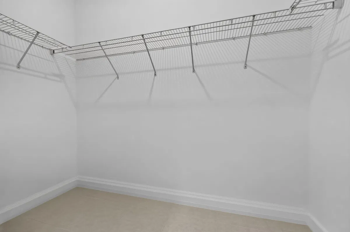 Residence photo 25