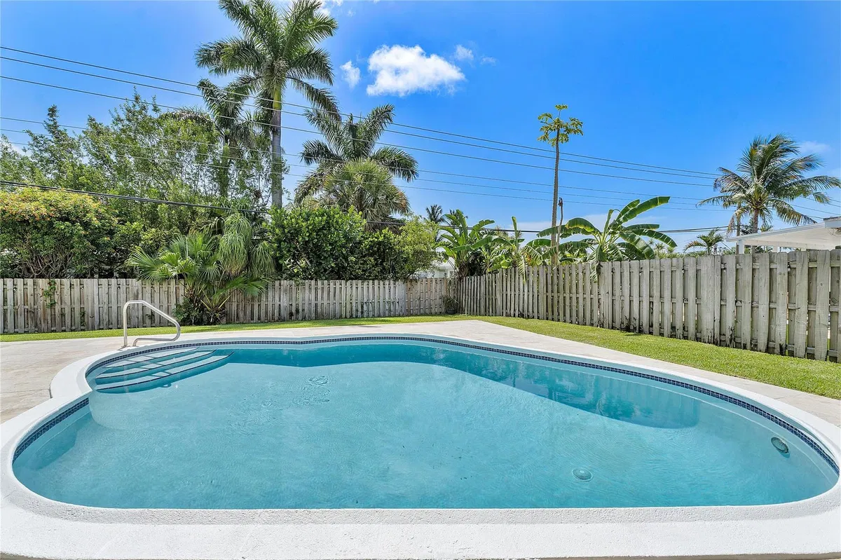 Residence photo 19