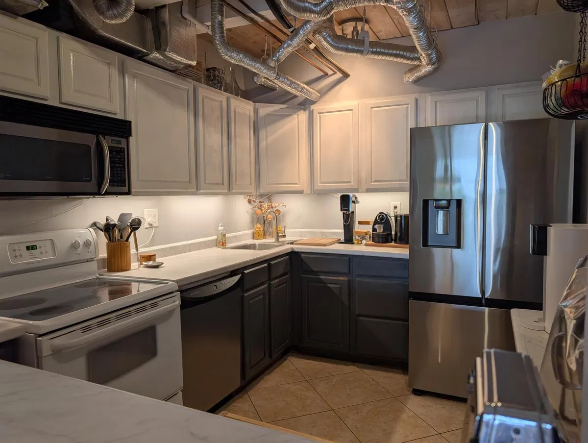  Unit 603 photo 13