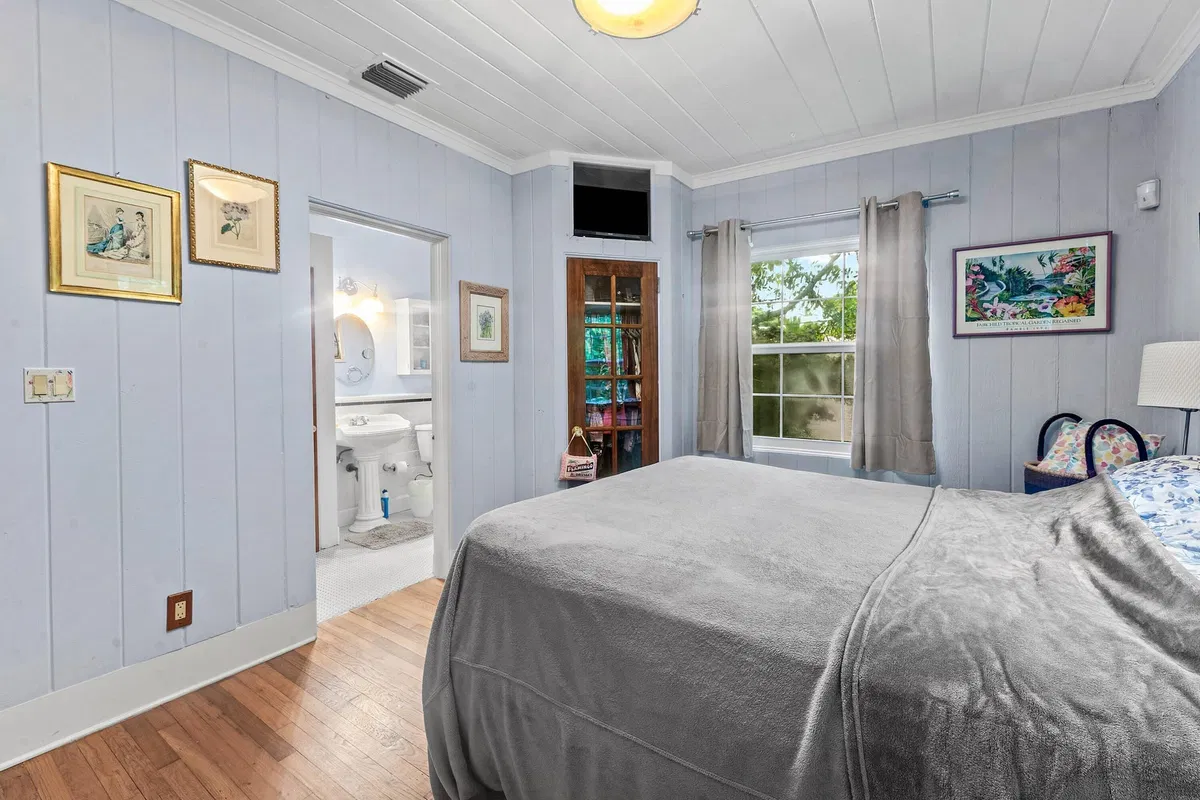 Residence photo 22
