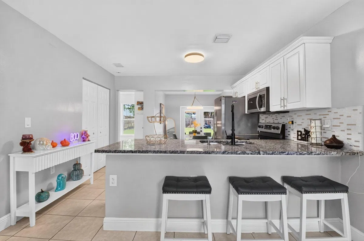 Residence photo 10