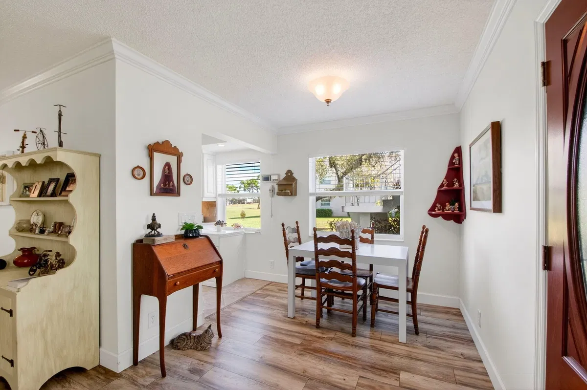 Residence photo 10