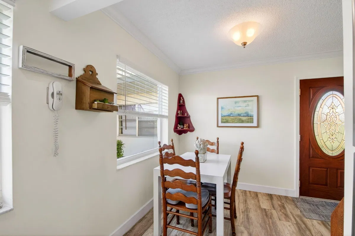 Residence photo 19