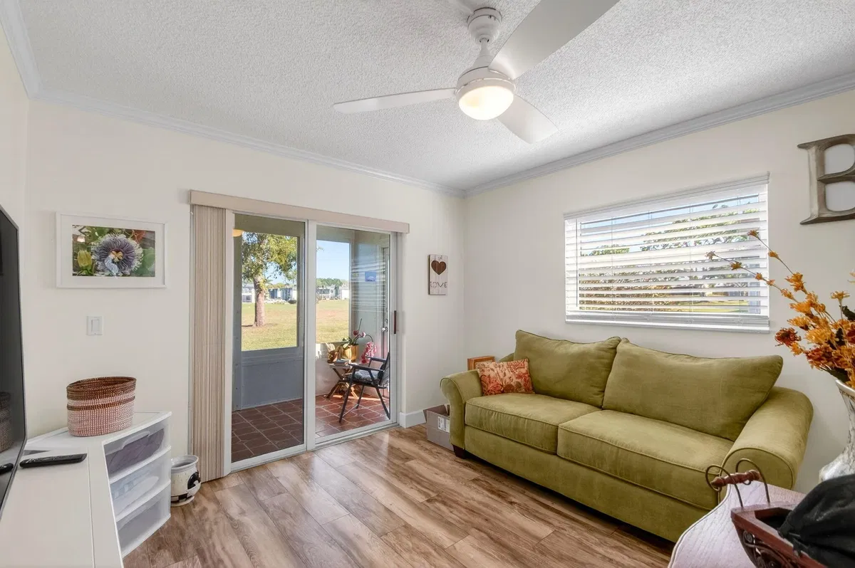 Residence photo 31