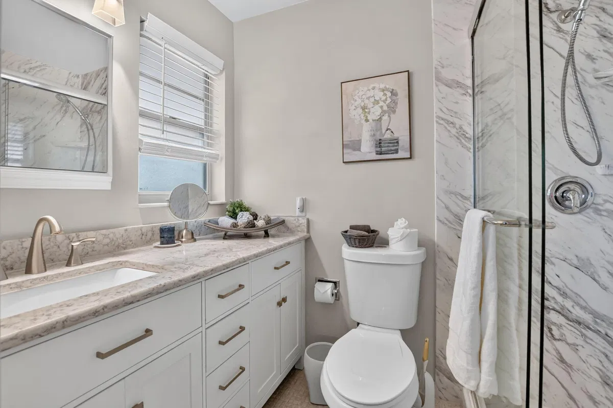 Residence photo 25