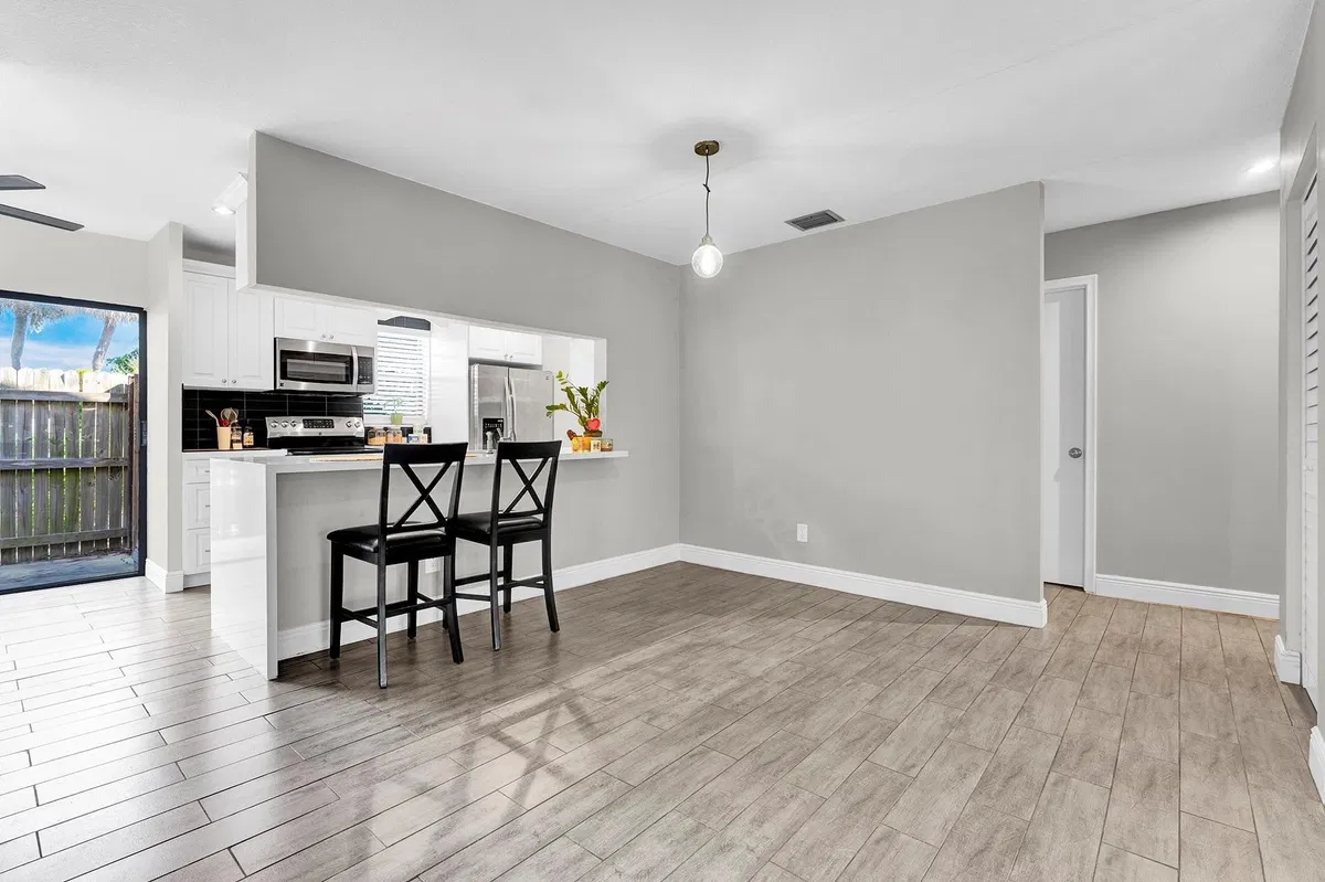 Residence photo 28