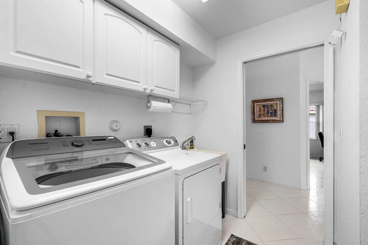 Residence photo 34