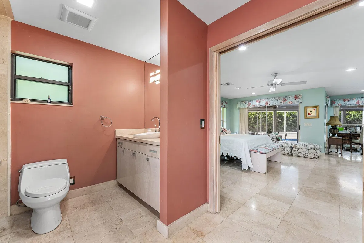 Residence photo 37