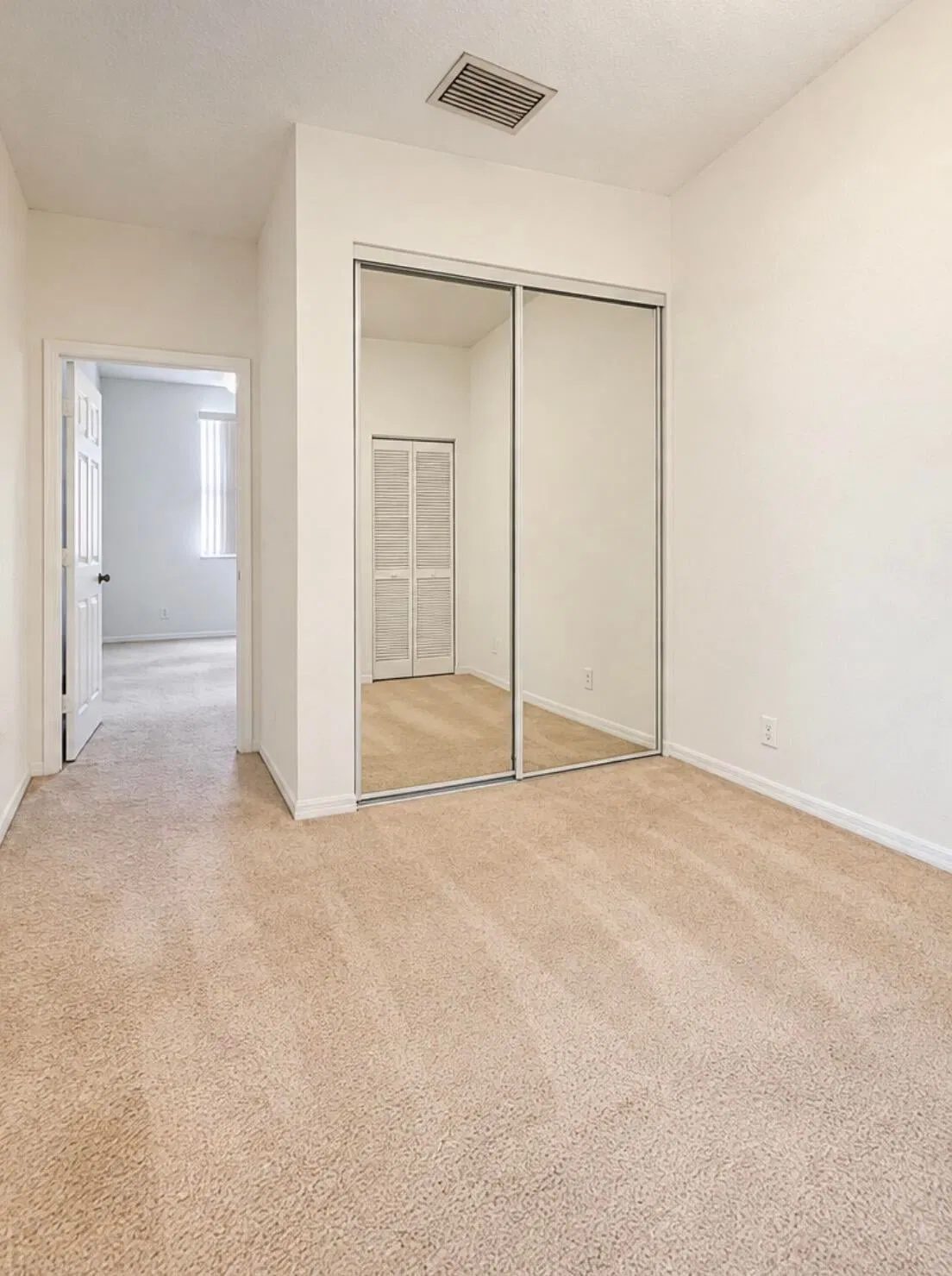 Unit Apt 107 photo 19